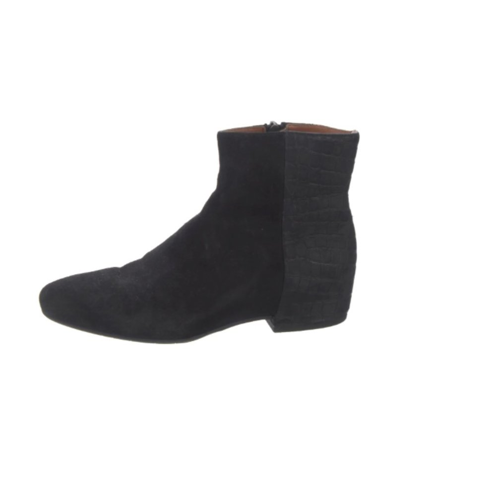 Aquatalia Suede Ankle Boots